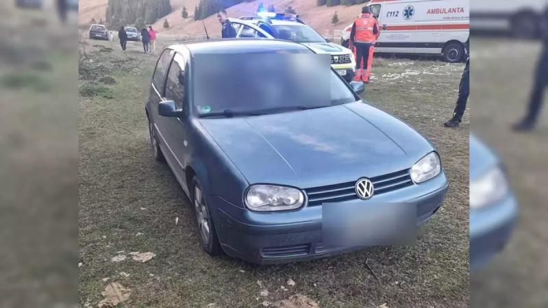 A nyomozók egyre közelebb kerülnek a rejtély megoldásához, amely a Székelyföldön holtan fellelt fiatalokat övezi. A körülmények és a bizonyítékok alapos elemzése nyomán különféle lehetőségek merülnek fel, amelyek segíthetnek tisztázni a történteket. A hel