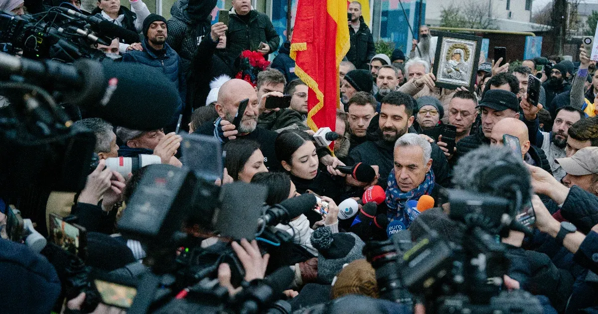 Kezdetben hanyagabb hozzáállással kezelték a magyar kormánytagok a román elnökválasztásra gyakorolt hatásukat, de most már egyre inkább komolyan veszik a helyzetet.