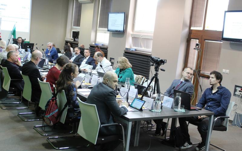 Az események felpörögtek - Érsekújvárban ma zöld utat kaptak a következő évi költségvetési tervek.