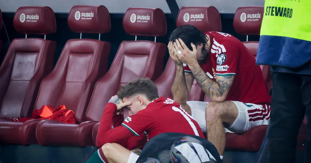 A magyar labdarúgásnak számos megrázó veresége volt már a múltban, de a legutóbbi kudarc különösen éles fájdalmat okoz, több okból is.