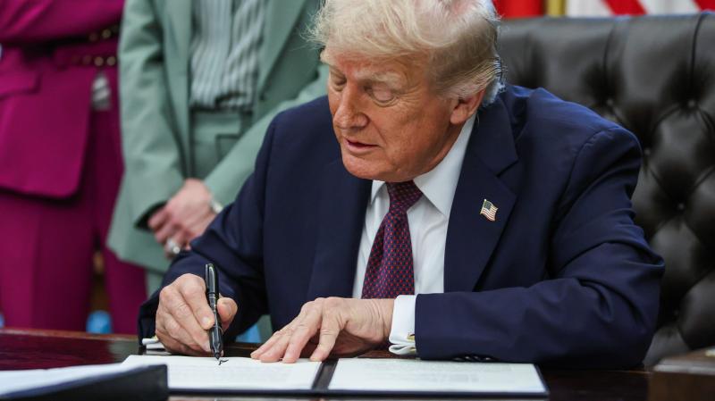 Trump határozottan fellépett: a Muszlim Testvériséget terrorszervezetté nyilváníthatja.